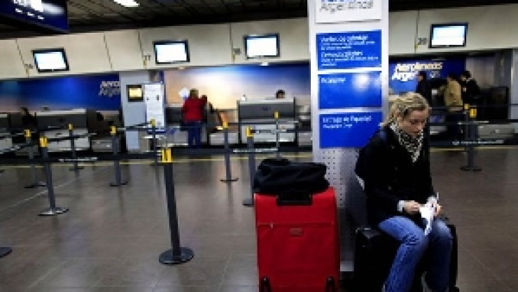 Cancelan más vuelos en Argentina por ceniza