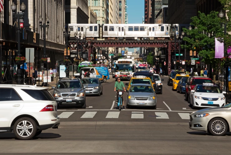 Autos en las calles de Chicago
