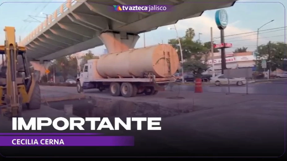 Ávila Camacho sigue cerrada; trabajos de reparación de socavón continúan