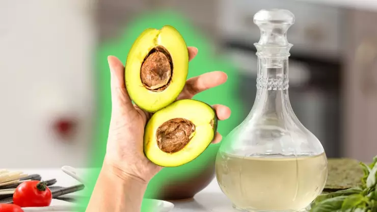 abono-casero-mezclar-cascara-de-aguacate-con-vinagre