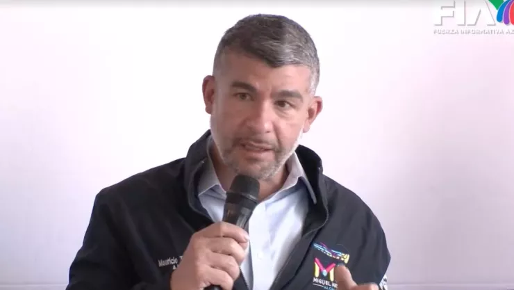 Mauricio Tabe Parque Bicentenario.