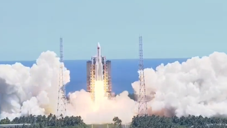 Restos de cohete chino caerán en la Tierra