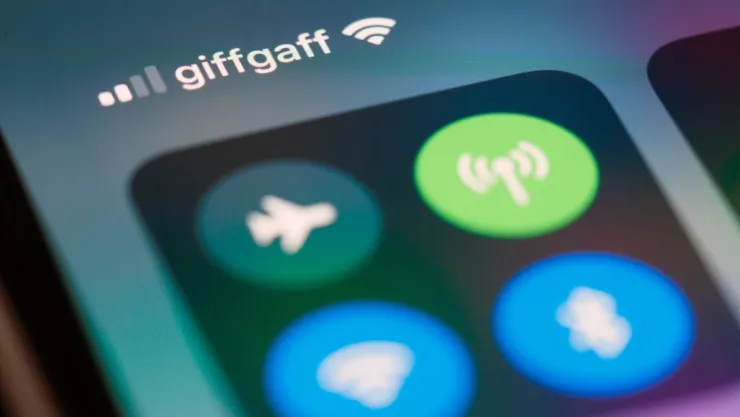 ¿Por qué hay que desactivar el WiFi del celular al salir de casa?