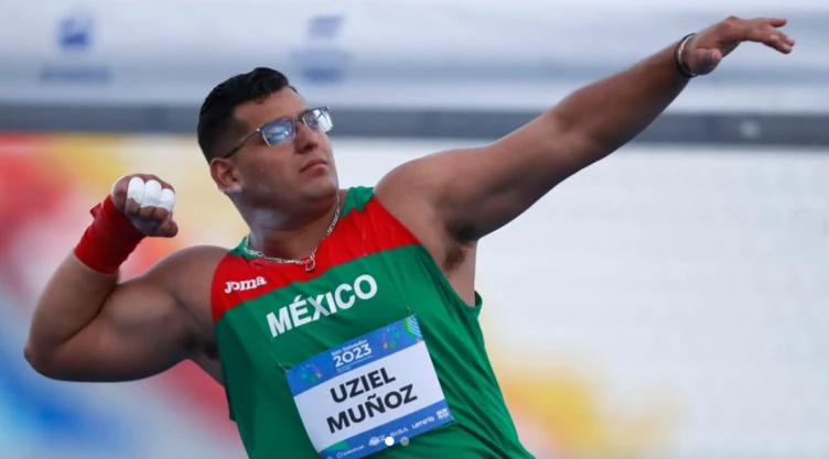 uziel muñoz medalla de plata.png
