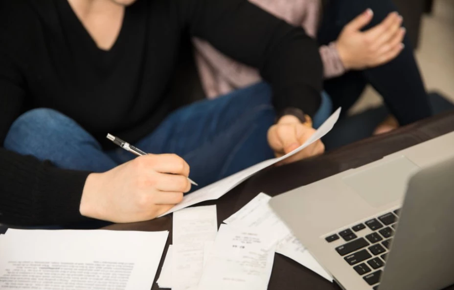 istock-declaración anual.jpg