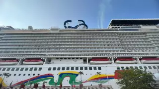 Llega el crucero Norwegian Encore a Acapulco hoy, martes 28 de octubre del 2025