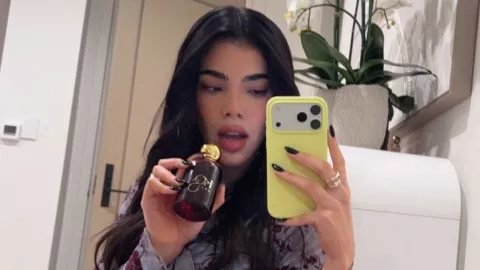 Kenia Os presenta KOS Muse, su primera fragancia unisex: precio, aroma y dónde comprar