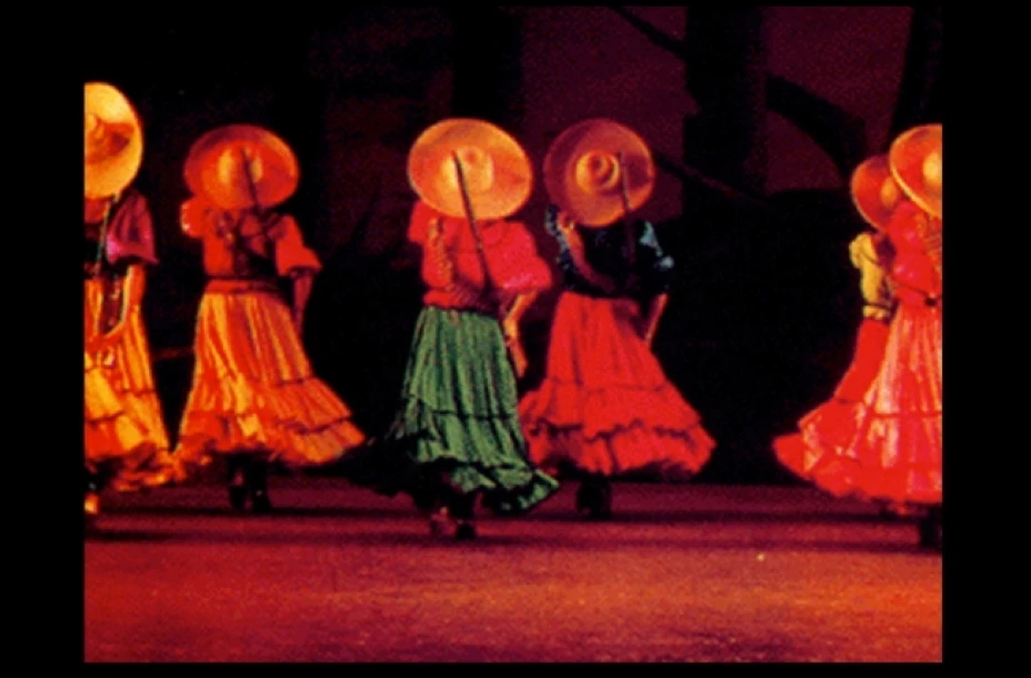 Baile de Adelitas Ballet Folklórico Amalia Hernández