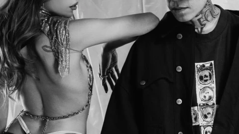 Danna Paola sube foto usando una tanga con la imagen de la Virgen de Guadalupe.png