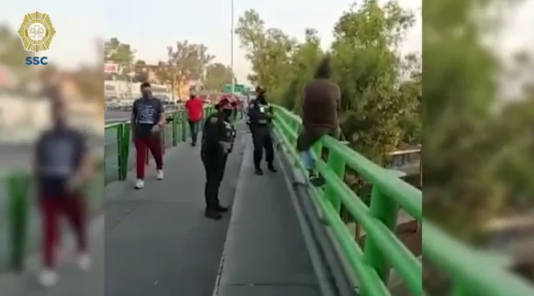 suicida_puente_peatonal_ssc.png