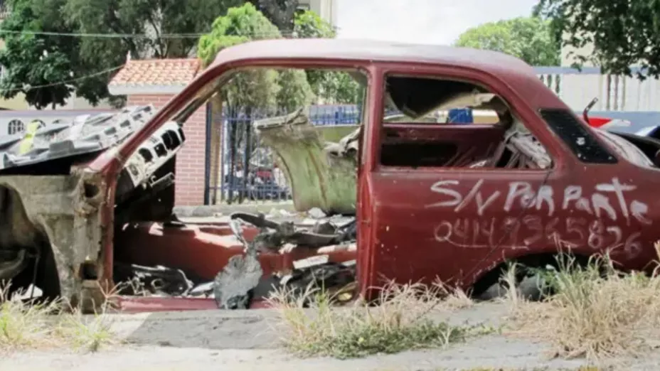 Guadalajara: Colonia Echeverría exige retirar remolques abandonados por riesgos de incendio y delincuencia