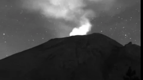Volcán Popocatépetl hoy 31 de diciembre de 2024 registra explosión y tremor