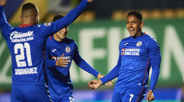 Gol de Cruz Azul - Luis Romo