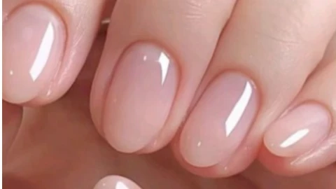 diseño de uñas cortas naturales