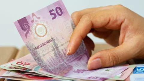 COBRO EN LA GARITA DE SAN YSIDRO