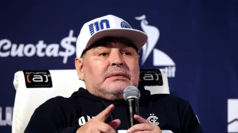 Diego Armando Maradona sufre paro cardiorrespiratorio