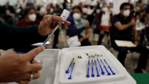 AMLO vacunación universal tercera dosis