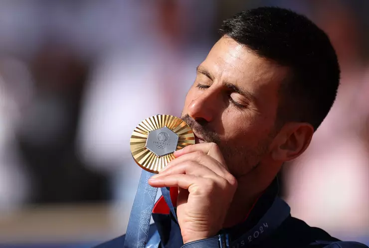Djokovic con medalla de oro