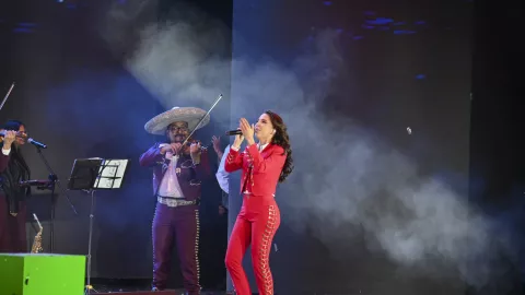 Majo Aguilar lo dio todo en el escenario del Juguetón 2026