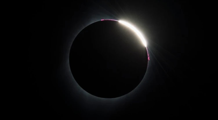 Eclipse de sangre: ¿cómo ver el eclipse lunar de mayo 2023 en vivo?