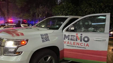 Camioneta del candidato del PRI en Morelia es atacada a balazos
