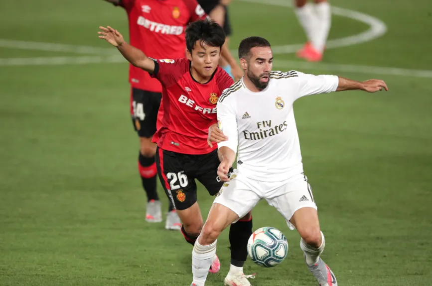 Real Madrid derrotó 2-0 al Mallorca y retomó el liderato.