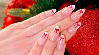 39 ideas de uñas rojas para Navidad