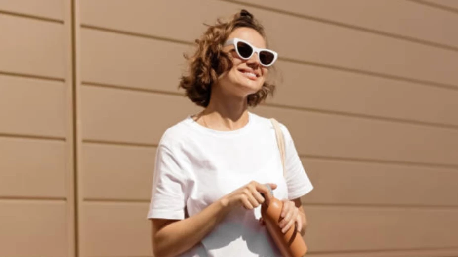 Qué significa usar lentes de sol todos los días, según la psicología