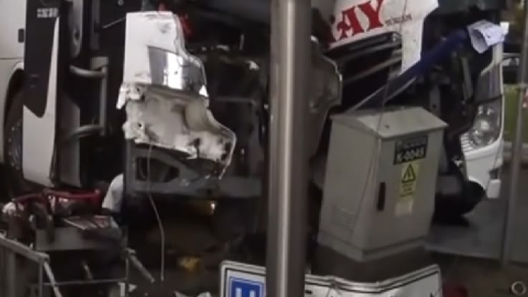 autobús choca en Estambul