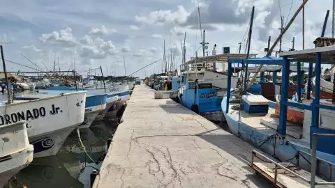 Cierran puertos a la navegación de embarcaciones pequeñas en Progreso