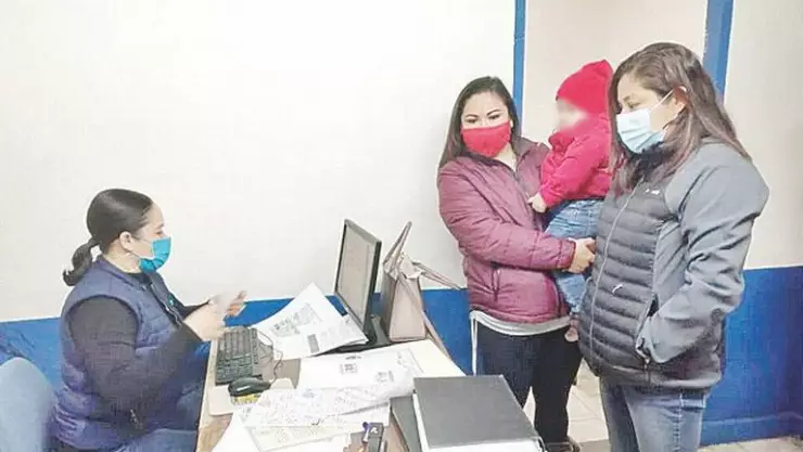 Pareja lesbiana realiza el primer registro de un menor como su hijo en Nuevo Laredo