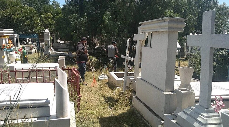 sheinbaum_panteones_cdmx_dia_de_muertos_2021