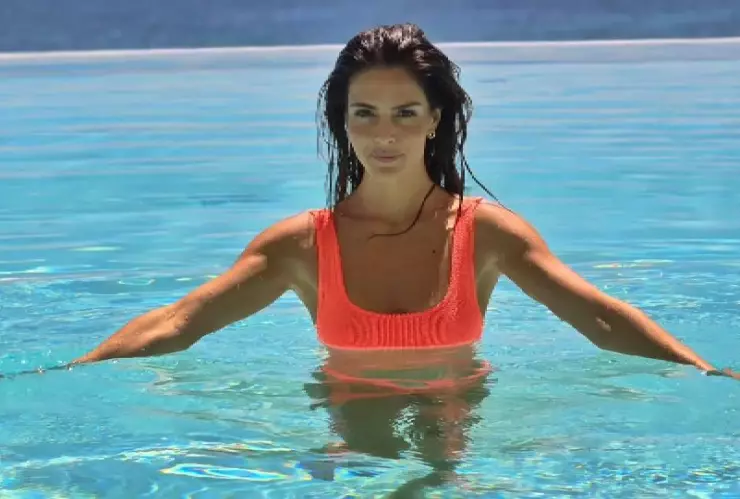 Se renueva la actriz Claudia Álvarez en Cancún con un retiro de 4 días.jpg