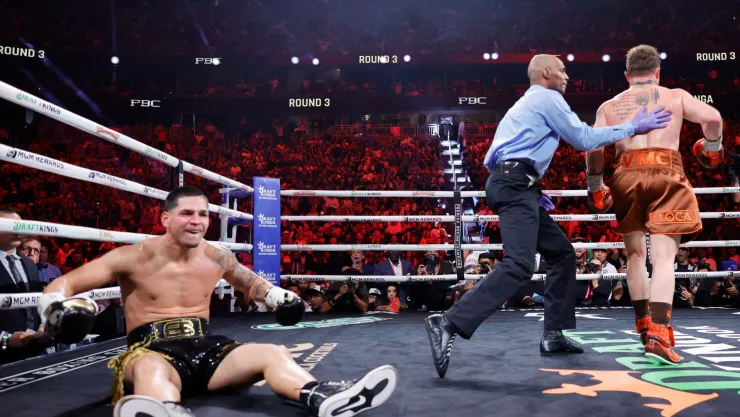 Los mejores memes de la pelea de Canelo vs. Berlanga
