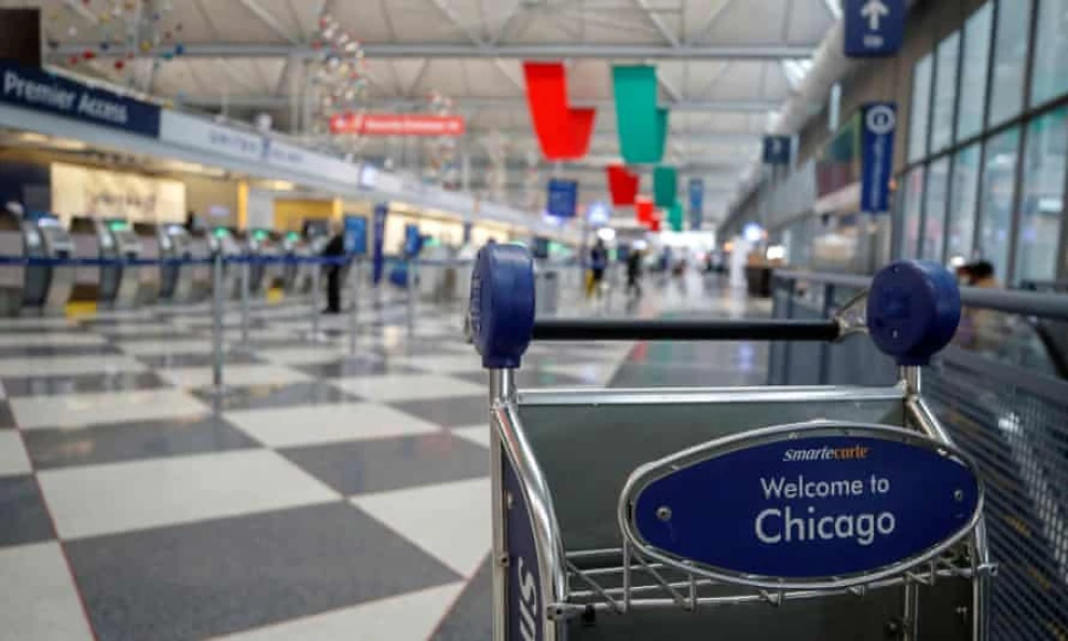 Un hombre vivió tres meses en el aeropuerto de Chicago por miedo a la COVID-19