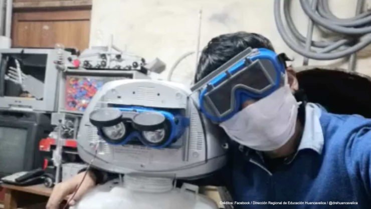 robot kipi clases peru covid-19.jpg