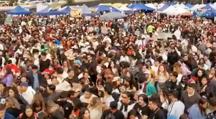 Reportan caos en el concierto de Bad Bunny en el Estadio Azteca