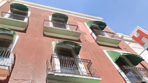 Menor de 13 años se quita al vida en habitación de hotel del Centro de Puebla