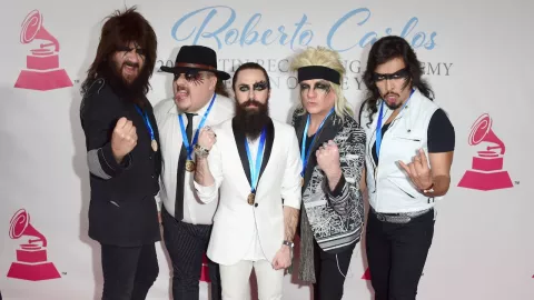 Moderatto se separa tras salida de Jay de la Cueva