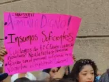 Trabajadores del IMSS protestan por falta de insumos y mejores salarios