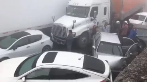 CARAMBOLA CARRETERA SALTILLO MONTERREY NEBLINA