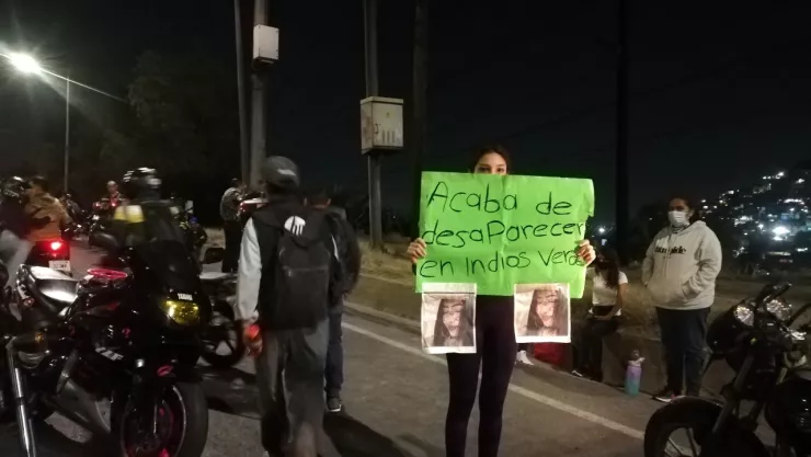 Caos en Indios Verdes; familiares protestan por desaparición de una joven