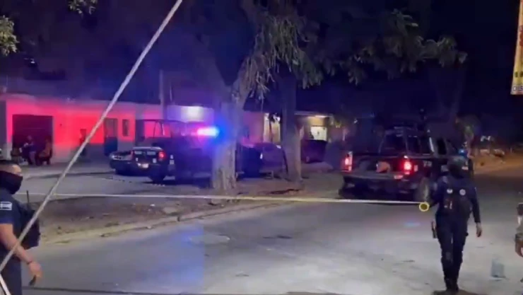 matan-salvador-zaragoza-alvarez-subdirector-cereso-colima-patrullas-calle-policias-sirenas