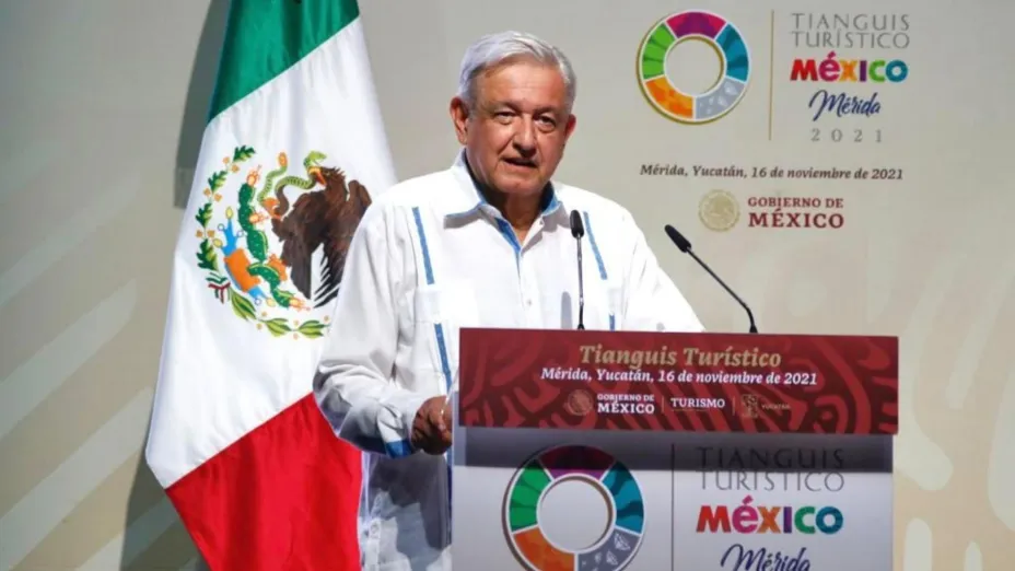 AMLO 16 NOV 2021 TIANGUIS TURÍSTICO.jpeg