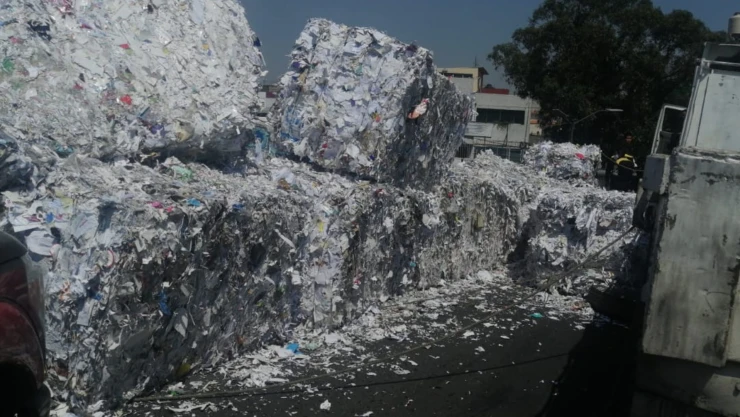 Tráiler papel