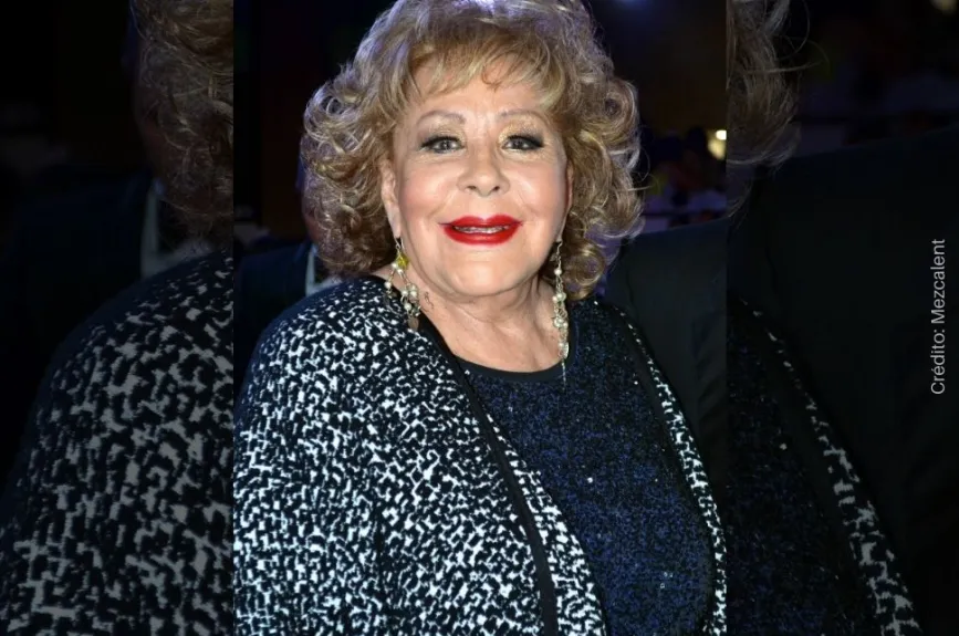 Silvia Pinal alfombra roja.jpg