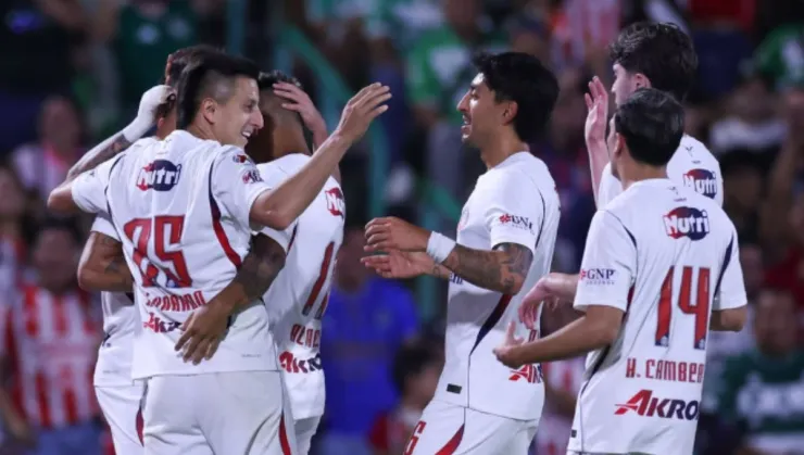 quienes-son-futbolistas-mas-caros-chivas-hormiga-gonzalez