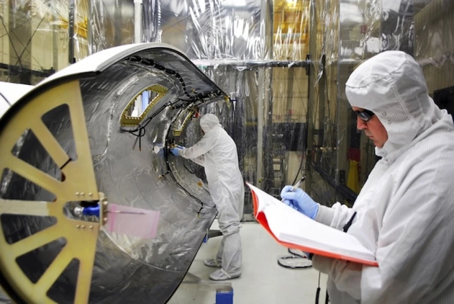 Iris está equipado con un telescopio ultravioleta que puede tomar imágenes de alta resolución cada tantos segundos