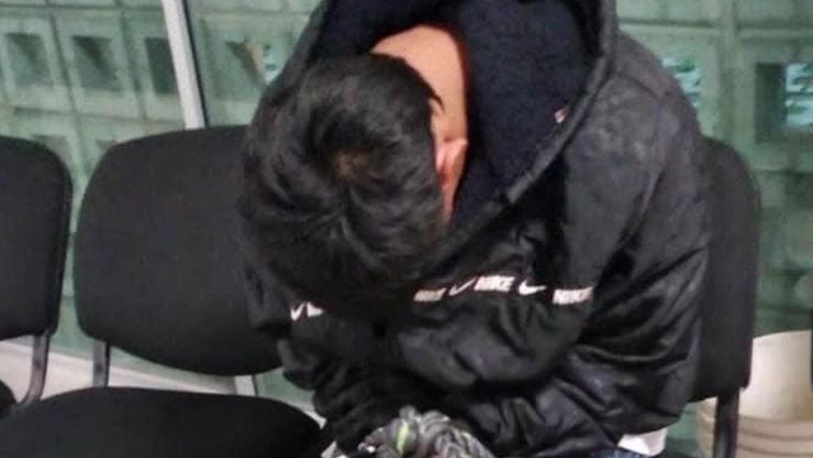 Detienen, golpean y rocían con gasolina a un presunto ladrón en Santa Cruz Tlaxcala