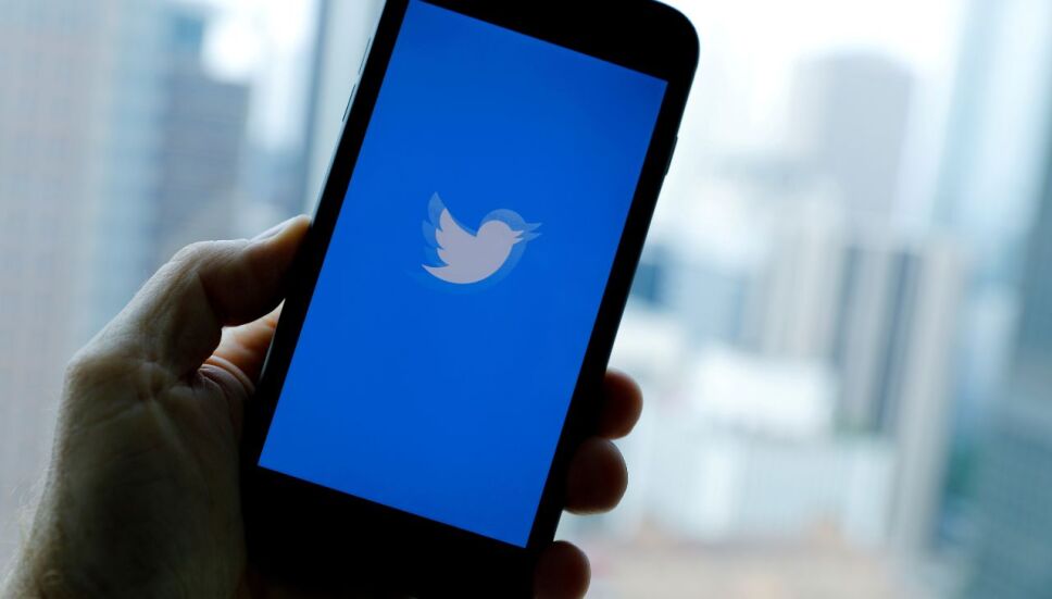 ¿Tienes iPhone? Apple amenaza con quitar Twitter de su tienda